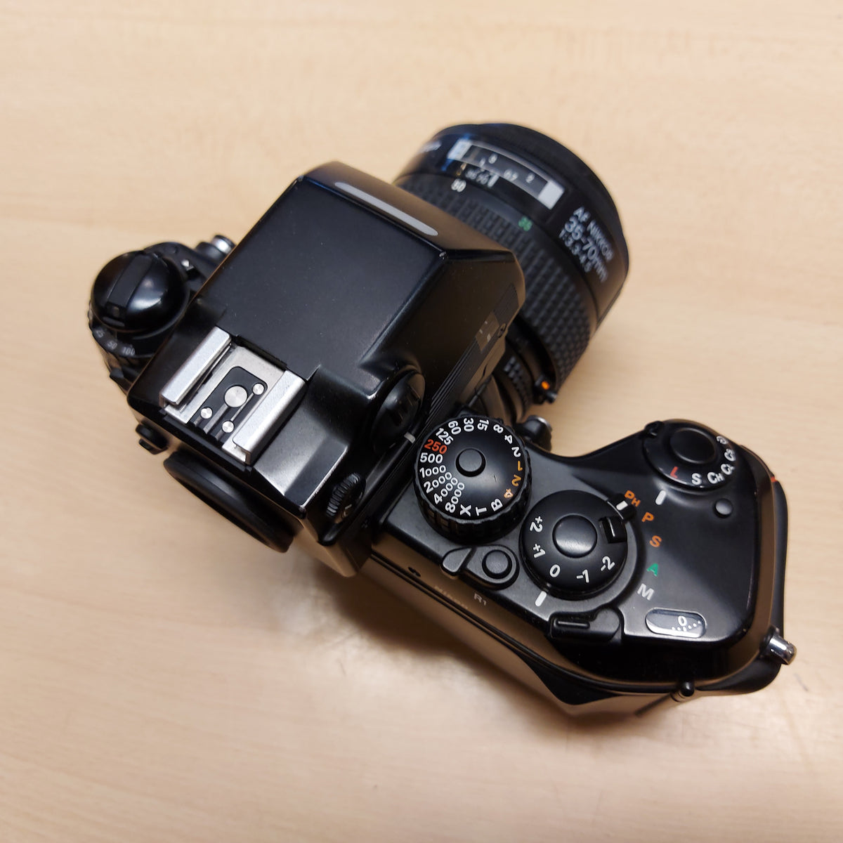 Nikon F4 + AF 35-70mm - Clock Tower Cameras