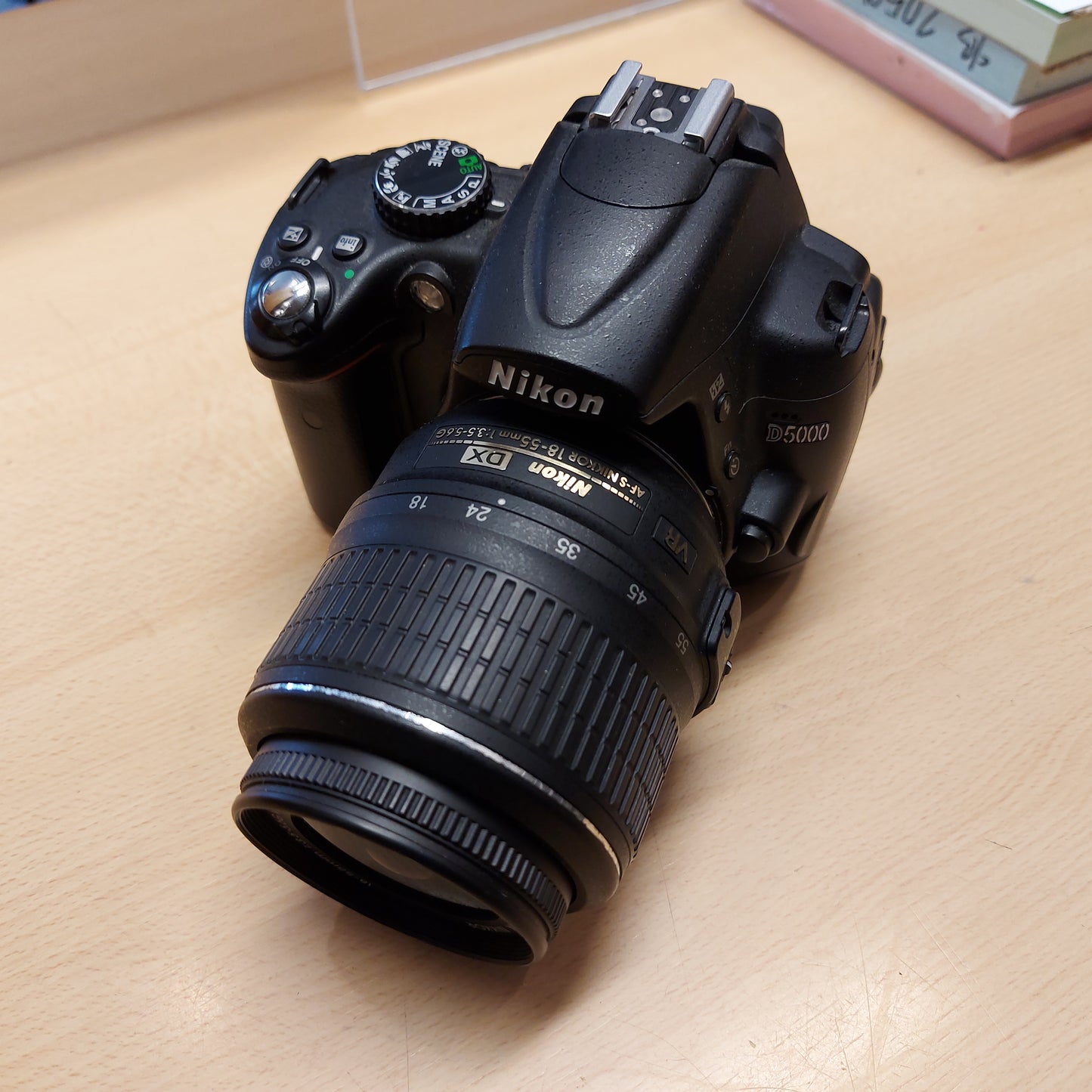 Nikon D5000 + 18-55mm VR - Clock Tower Cameras