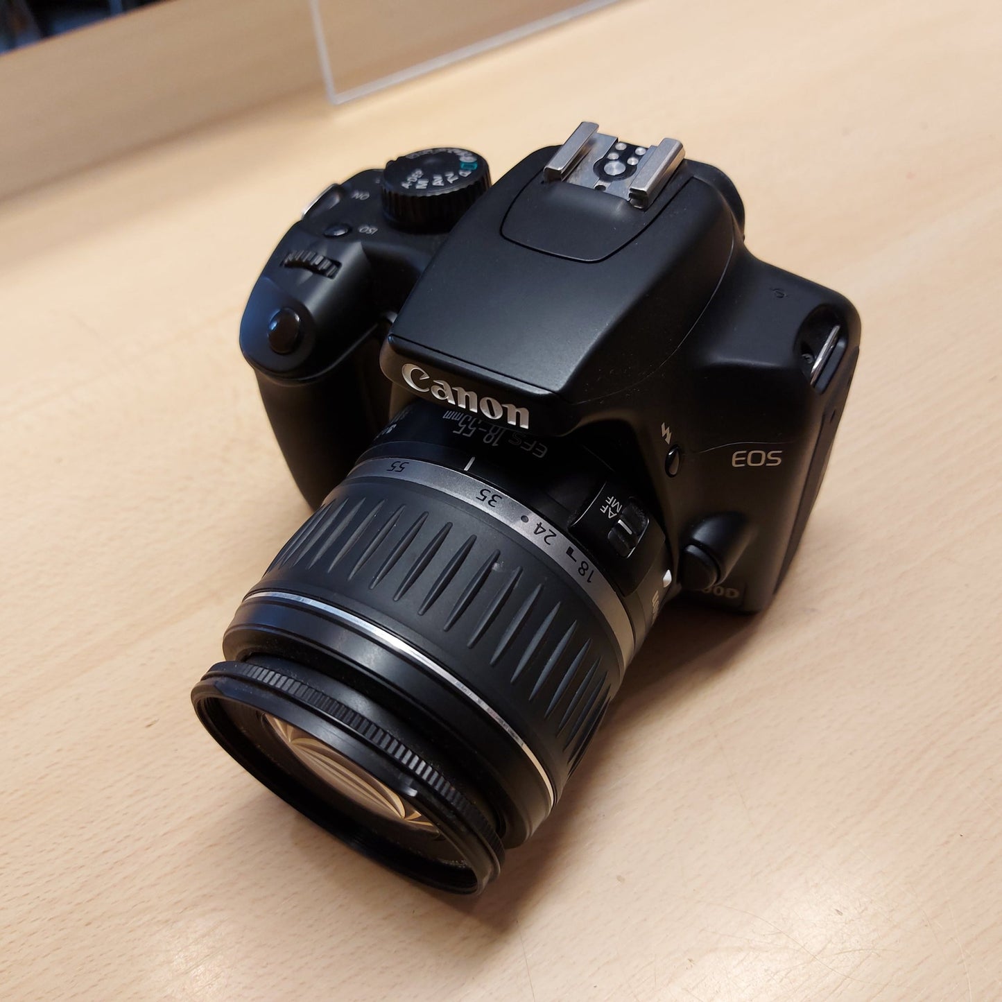 Canon EOS 1000d + 18-55mm EF-S - Clock Tower Cameras