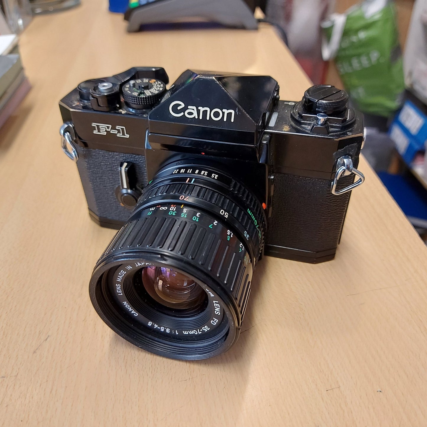 Canon F-1 + FD 35-70mm