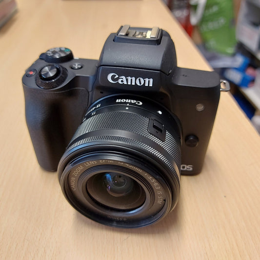 Canon EOS M50 Mk-II + 15-45mm