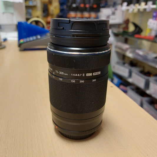 Olympus 75-300mm Zuiko