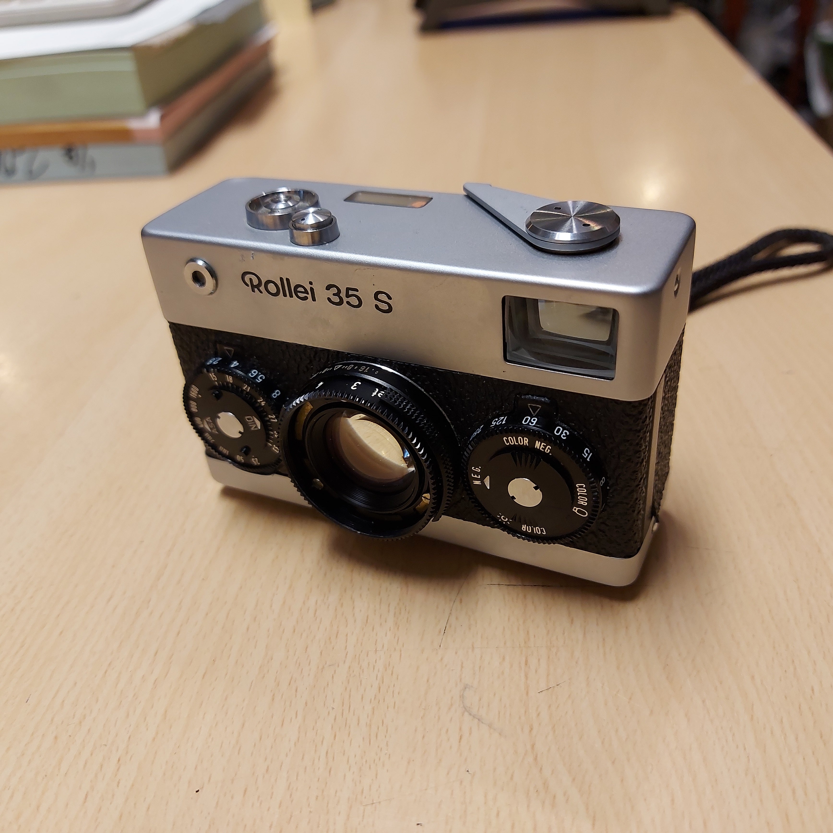 【美品】Rollei 35S 手のひらサイズのフィルムカメラRollei 35S（ローライ35S）をレビュー
