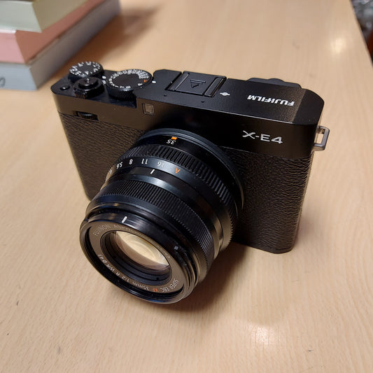 Fuji X-E4 + XF 35mm f/2 WR