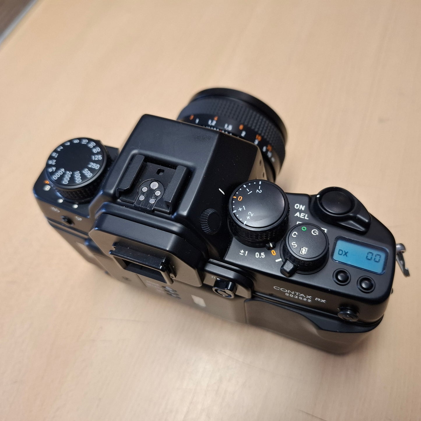 Contax RX + 50mm f/1.7 Carl ZEISS T* Planar
