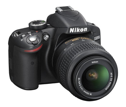 Nikon D3200 + AF-S 18-55mm