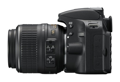 Nikon D3200 + AF-S 18-55mm
